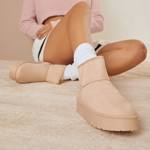 Mocha Brown Fashionable Women's Mini Platform Boots - Picture 4 of 5